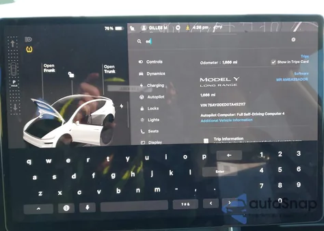 2026 Tesla Model Y Long Range Dual Motor All-Wheel Drive z USA, uszkodzony, nr VIN 7SAYGDED0TA452117